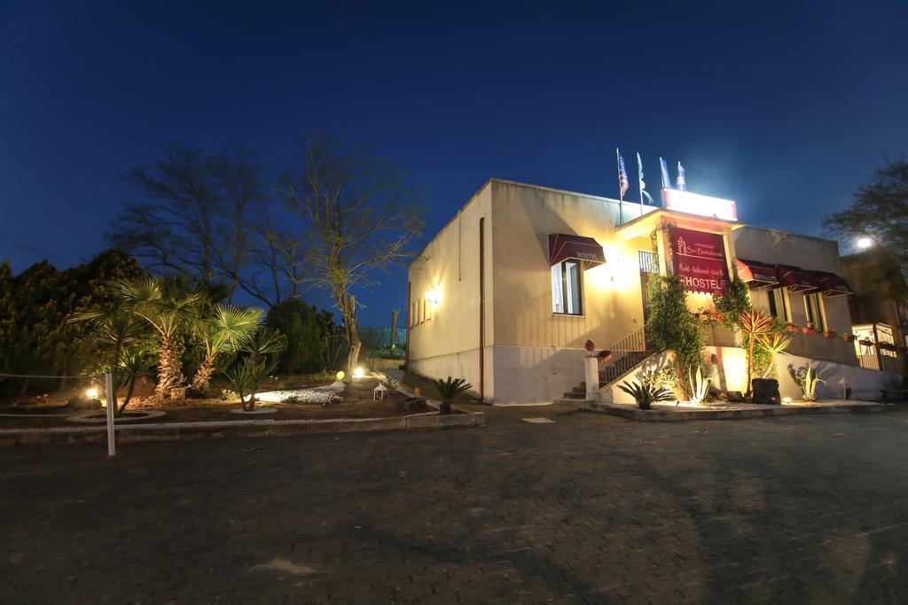 Agriturist Soleluna Caltagirone Bagian luar foto