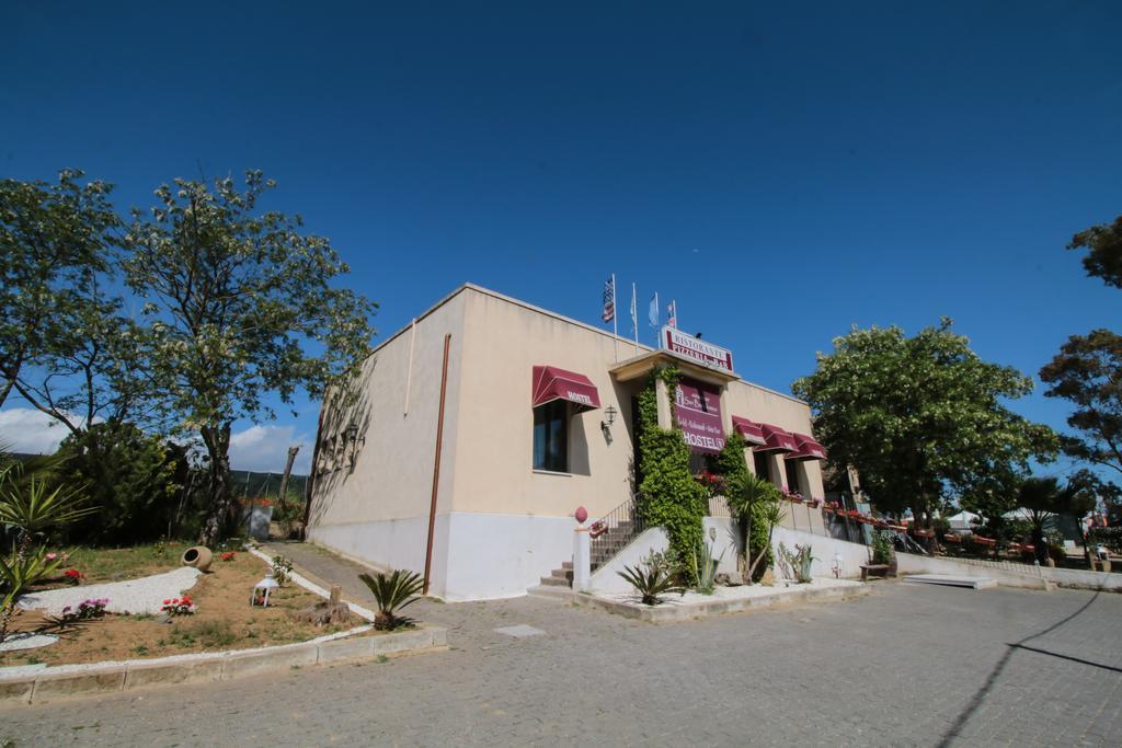 Agriturist Soleluna Caltagirone Bagian luar foto